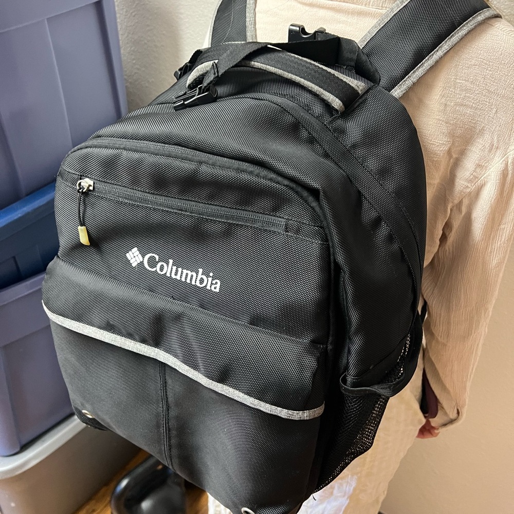 COLUMBIA BACKPACK